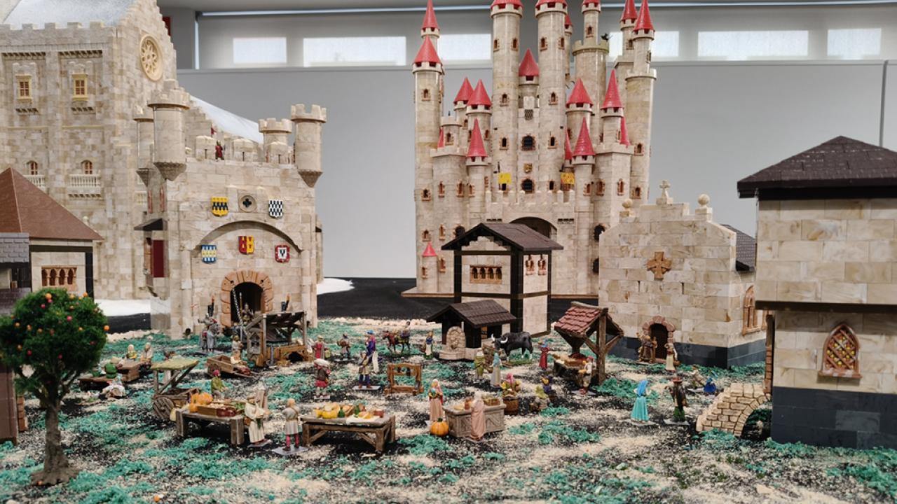 Exposición de la asociación Exin Castillo & West: el juguete español de construcción que hizo historia