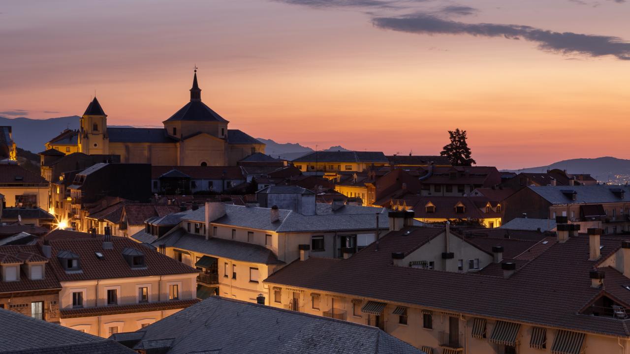 Imagen del atardecer de San Lorenzo de El Escorial