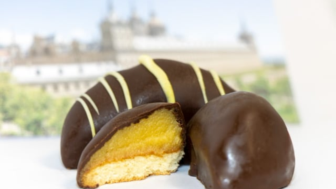 Imagen de las tradicionales Bizcotelas de San Lorenzo de El Escorial