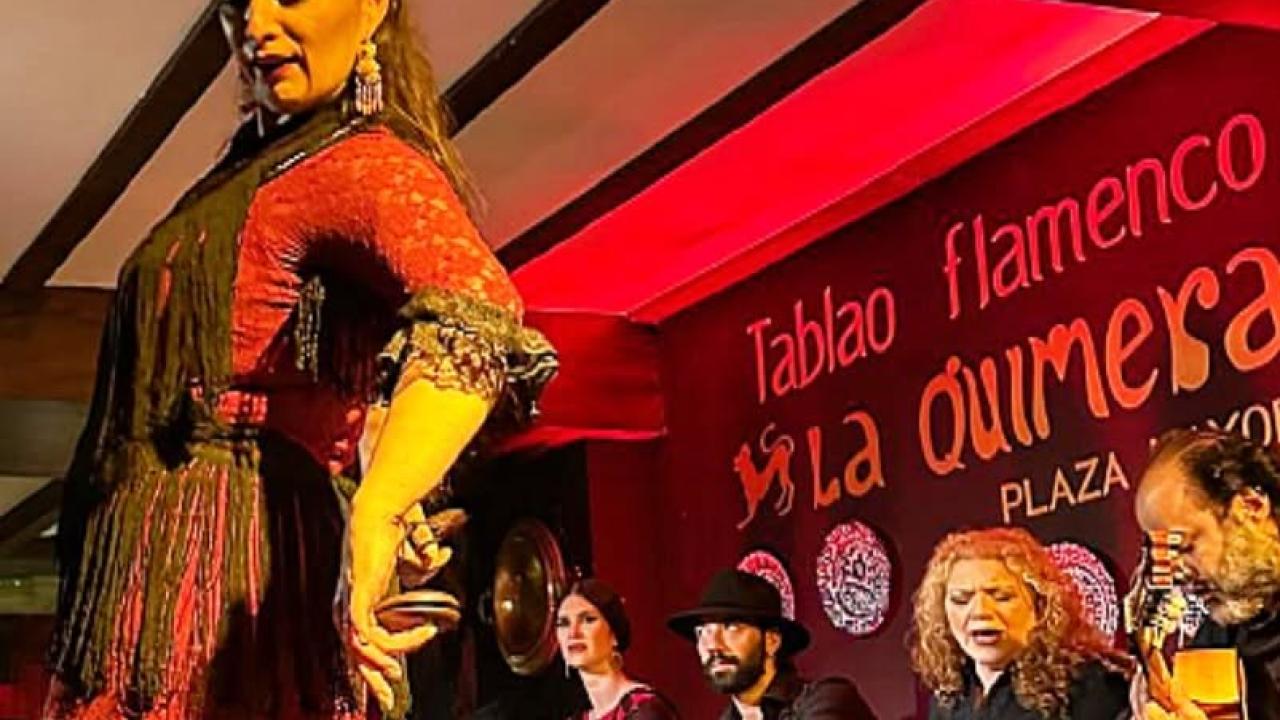 Imagen de elenco flamenco en el Tablao La Quimera