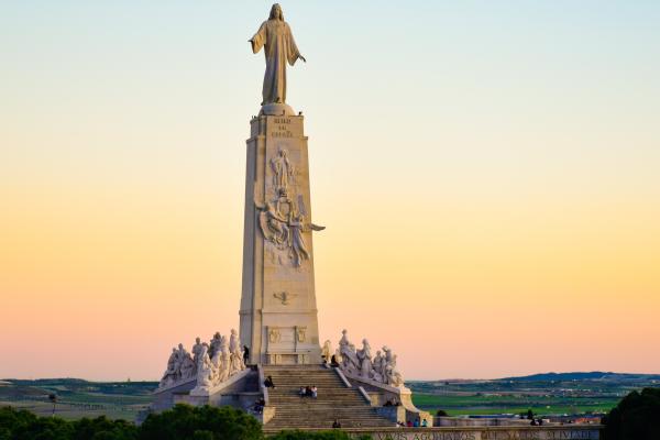 Monumento al Sagrado Corazón de Jesús sobre el cerro de los Ángeles