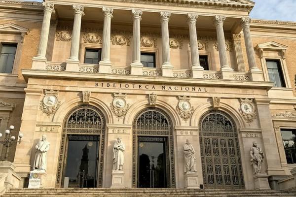 Fachada de la Biblioteca Nacional de España