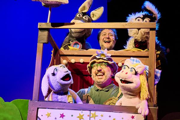 Teatro musical. La granja va a la Feria.