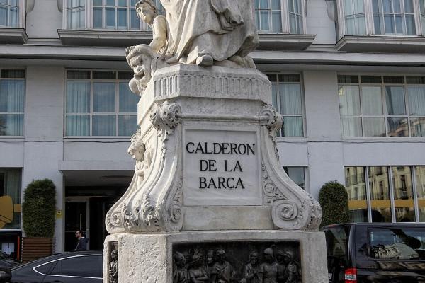 Monumento a Calderón de la Barca