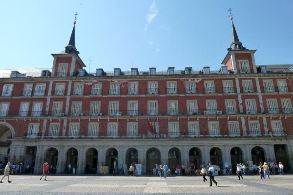 Vista exterior de la Casa de la Carnicería en la plaza Mayor