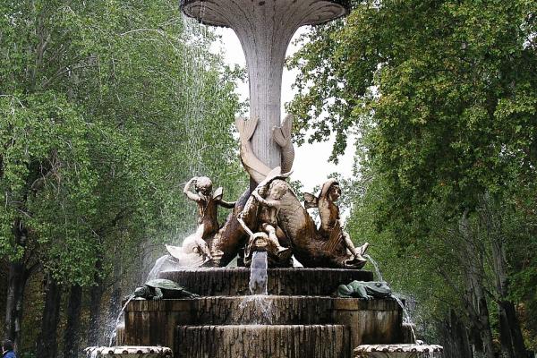 Fuente de los Galápagos en el parque de El Retiro