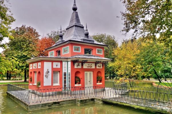 Vista exterior de la Casita del Pescador de El Retiro