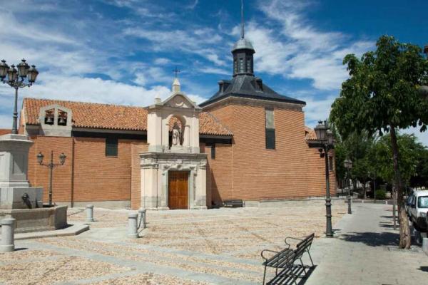 Imagen de la Plaza e Iglesia de San José