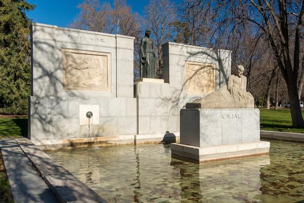 Monumento a Santiago Ramón y Cajal