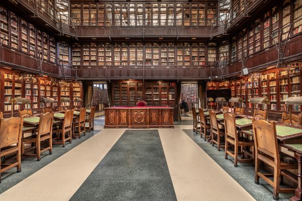 Biblioteca del Ateneo de Madrid. Foto: Javier Sanchez / Archivo de la Dirección General de Turismo y Hostelería.