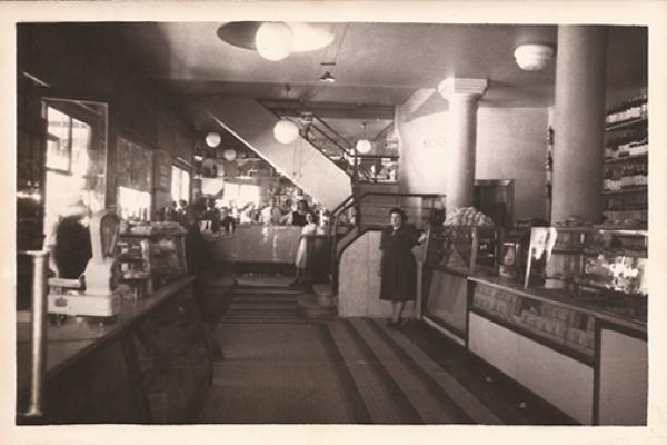 Foto histórica del interior de la Mallorquina. Foto: Archivo Histórico de La Mallorquina.