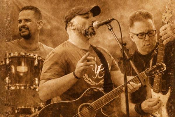 A Contrarreloj: Tributo a “El Último de la Fila"