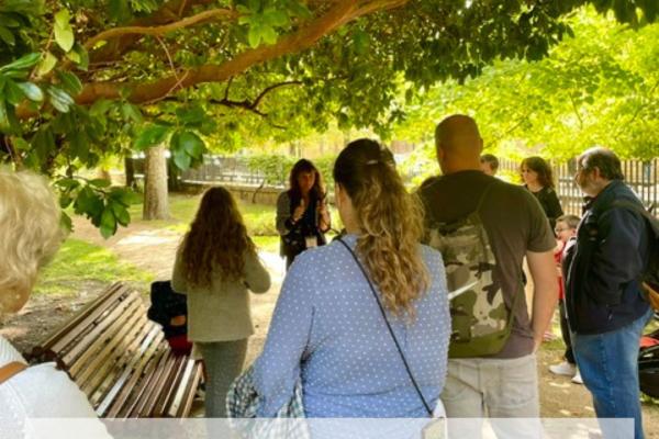Visita guiada familiar "Un paseo entre árboles"