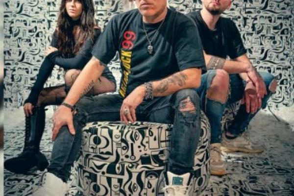 La Locura del Zurdo “30 años dando x culo”.