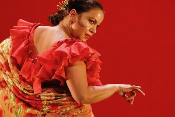 Carlos Velázquez, Mónica Méndez y Jairo Barrull: baile con pulso y presencia
